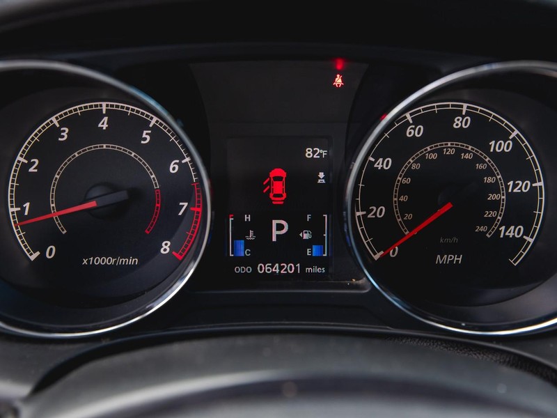 Mitsubishi Outlander Sport Vehicle Full-screen Gallery Image 15