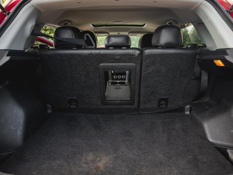 Mitsubishi Outlander Sport Vehicle Full-screen Gallery Image 25
