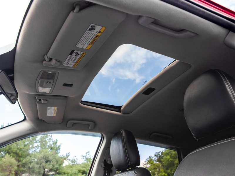 Mitsubishi Outlander Sport Vehicle Full-screen Gallery Image 27