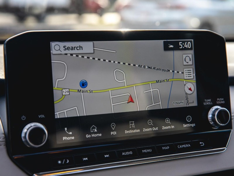 Mitsubishi Outlander PHEV Vehicle Full-screen Gallery Image 19