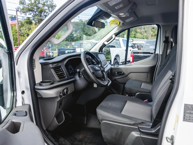 Ford Transit Cargo Van Vehicle Full-screen Gallery Image 10
