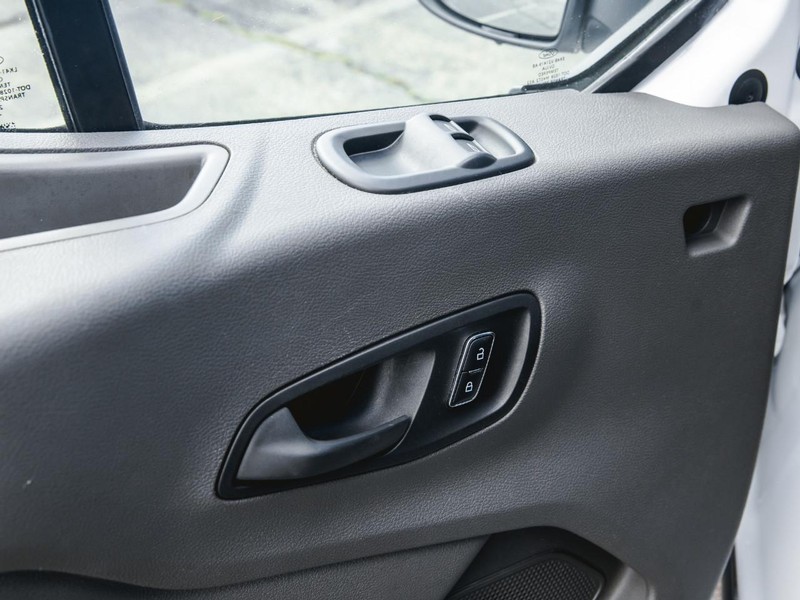 Ford Transit Cargo Van Vehicle Full-screen Gallery Image 20