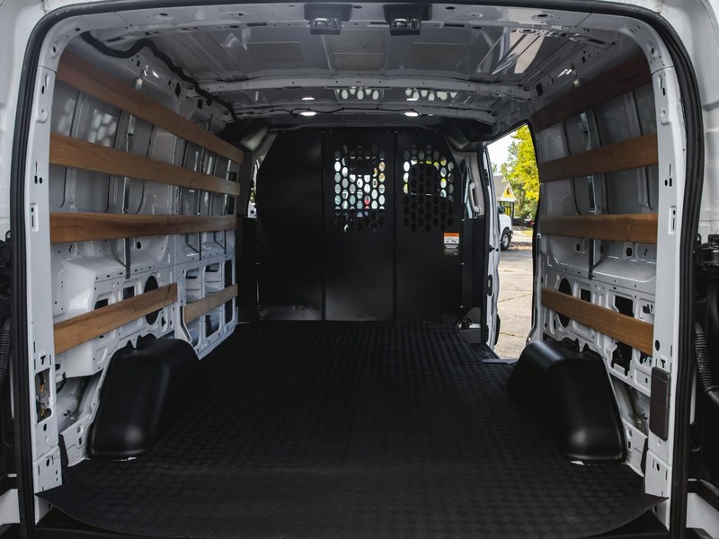 Ford Transit Cargo Van Vehicle Full-screen Gallery Image 24