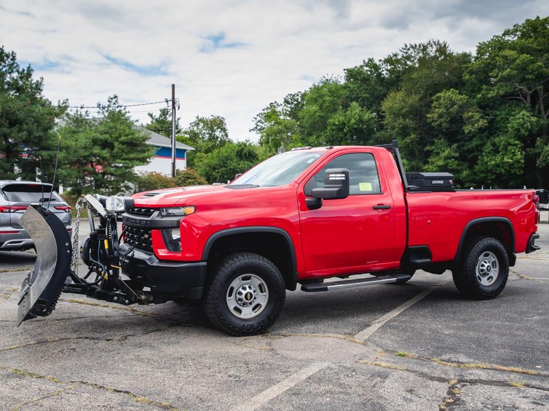 Chevrolet Silverado 2500HD Vehicle Full-screen Gallery Image 02
