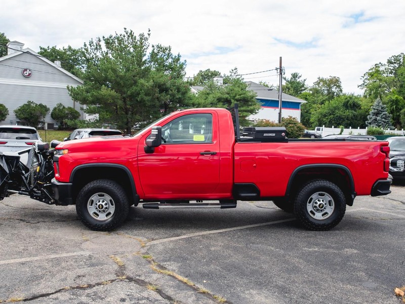 Chevrolet Silverado 2500HD Vehicle Full-screen Gallery Image 03