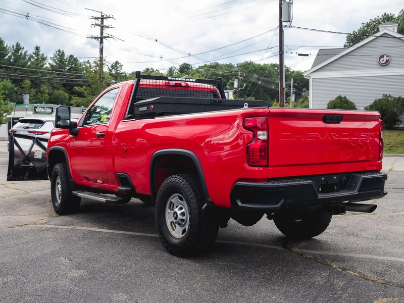 Chevrolet Silverado 2500HD Vehicle Full-screen Gallery Image 04