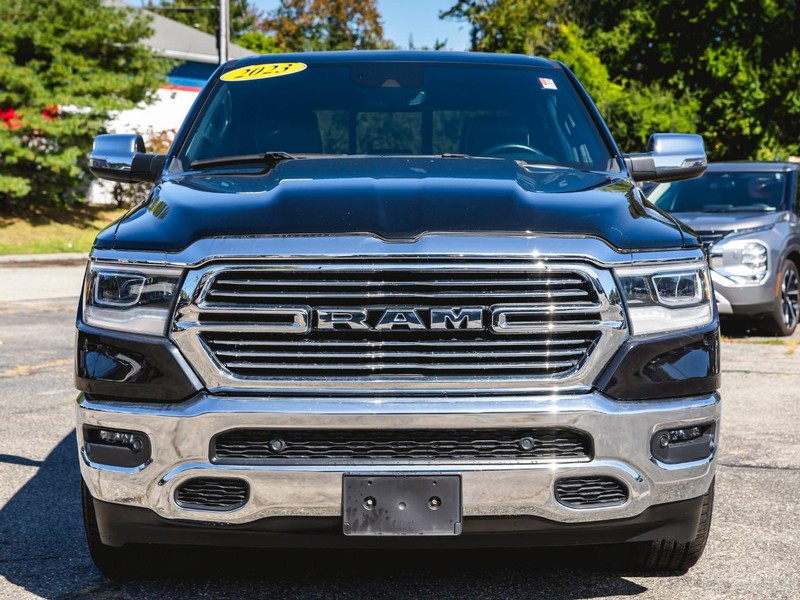 Ram 1500 Vehicle Full-screen Gallery Image 09