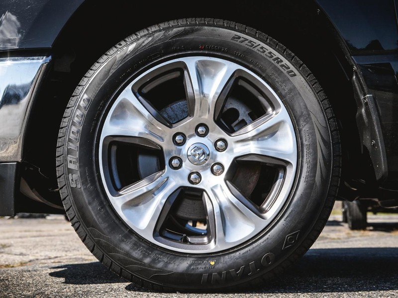 Ram 1500 Vehicle Full-screen Gallery Image 10