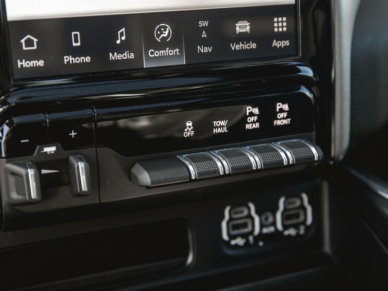 Ram 1500 Vehicle Full-screen Gallery Image 23