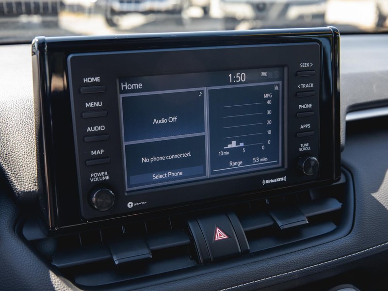 Toyota RAV4 Vehicle Full-screen Gallery Image 22