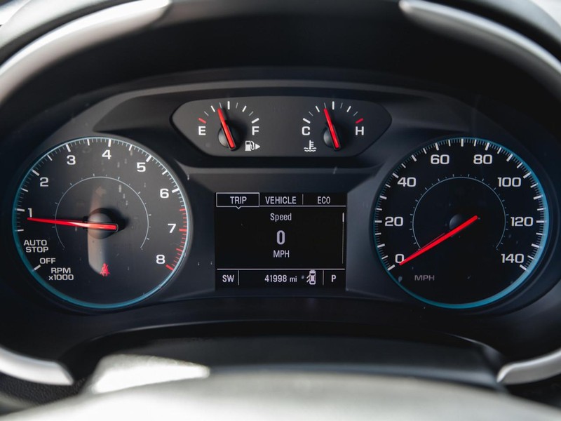 Chevrolet Malibu Vehicle Full-screen Gallery Image 14