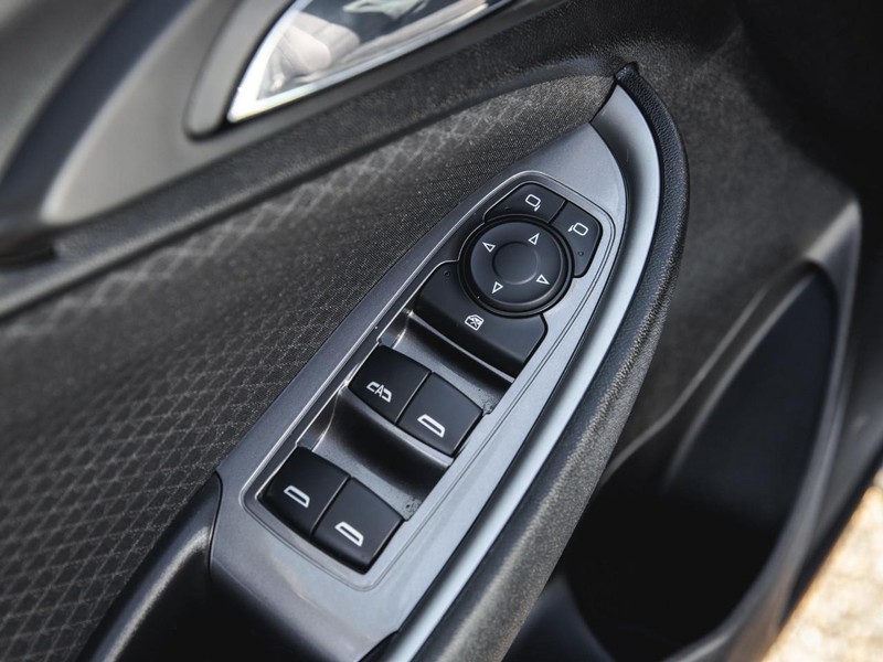 Chevrolet Malibu Vehicle Full-screen Gallery Image 20