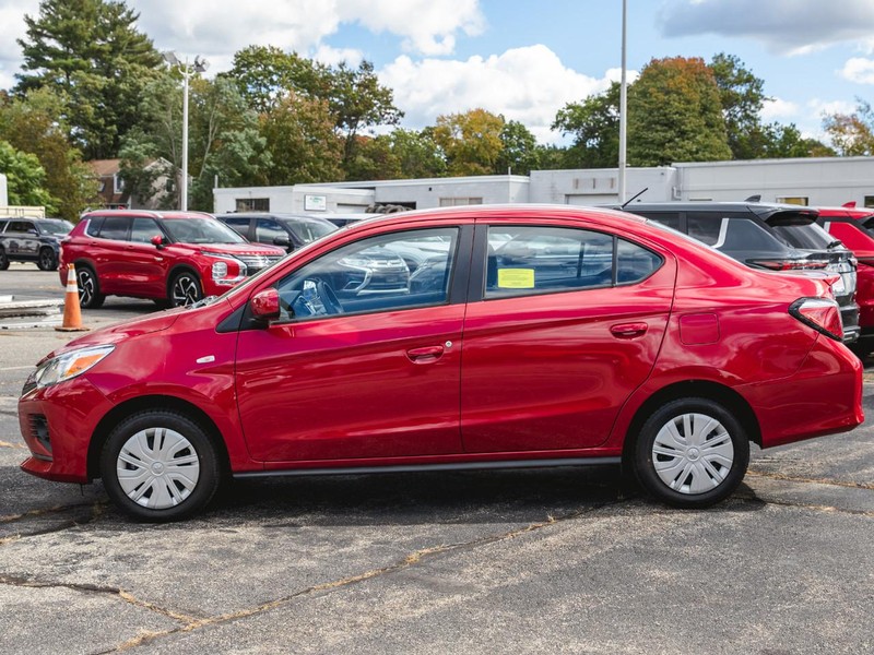 Mitsubishi Mirage G4 Vehicle Full-screen Gallery Image 02