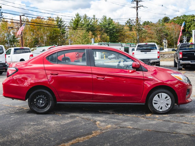Mitsubishi Mirage G4 Vehicle Full-screen Gallery Image 06