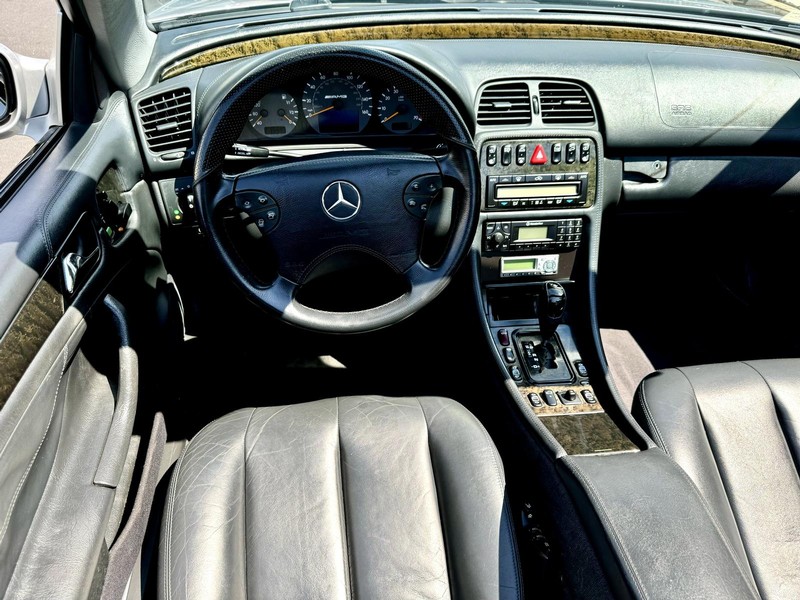 Mercedes-Benz CLK55 AMG Vehicle Image 06