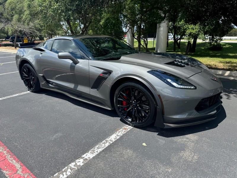 Chevrolet Corvette Z06 (Z07 Performance Package) Vehicle Image 14