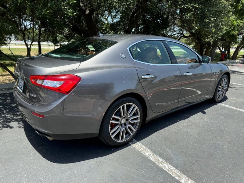 Maserati Ghibli S Vehicle Image 15