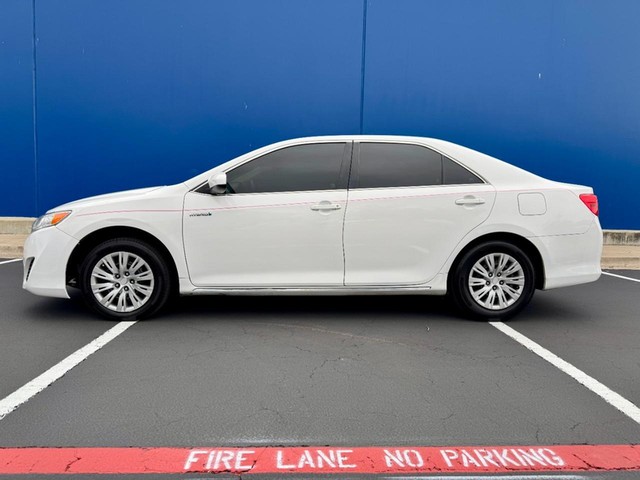 more details - toyota camry hybrid le