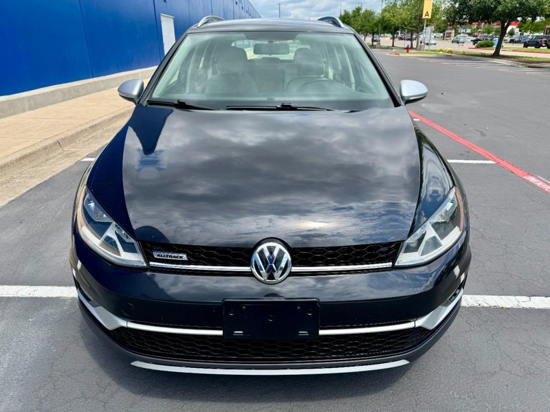 Volkswagen Golf Alltrack S AWD Vehicle Image 07