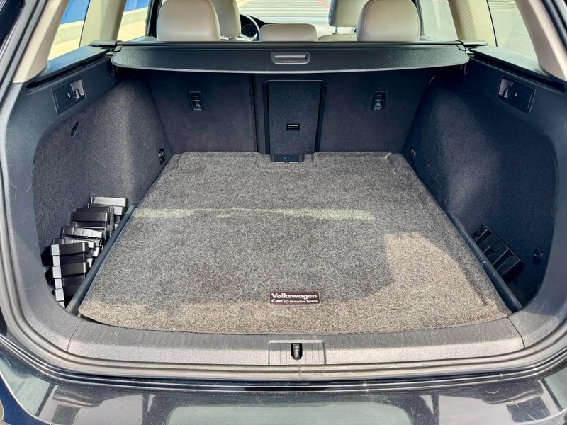 Volkswagen Golf Alltrack S AWD Vehicle Image 18