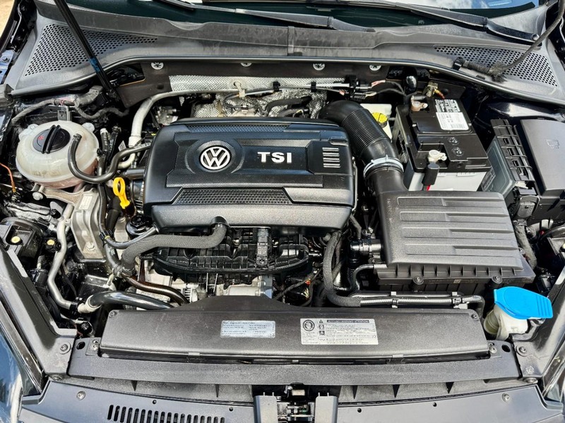 Volkswagen Golf Alltrack S AWD Vehicle Image 21
