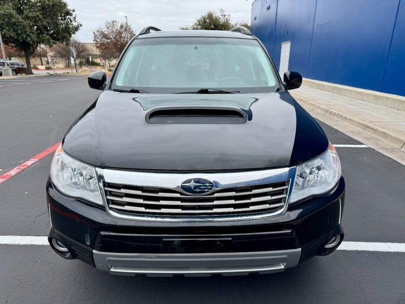 Subaru Forester 2.5XT Limited Vehicle Image 12
