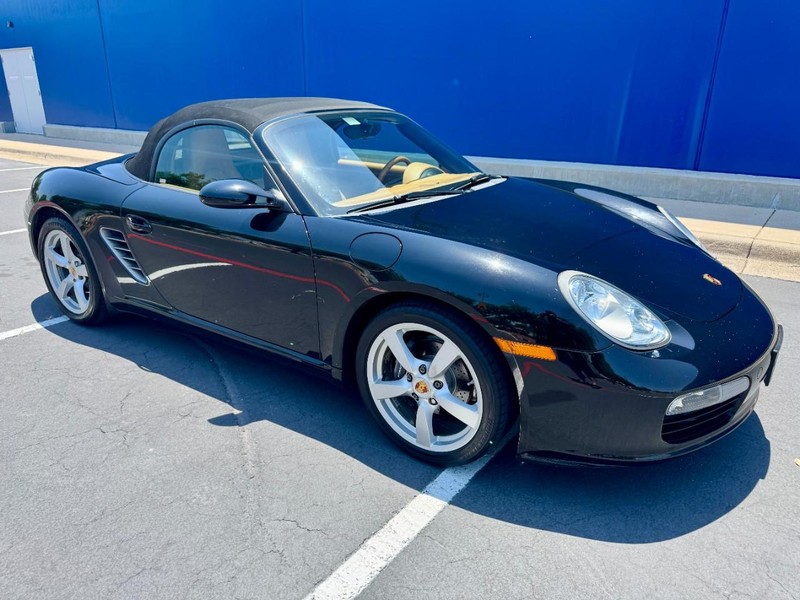 Porsche Boxster Vehicle Image 13