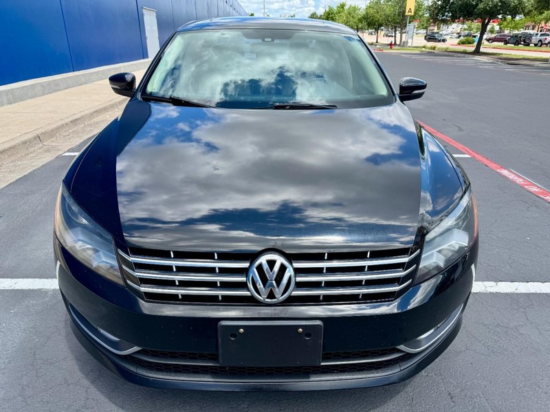 Volkswagen Passat SEL Premium 1.8T I4 FWD Vehicle Image 07