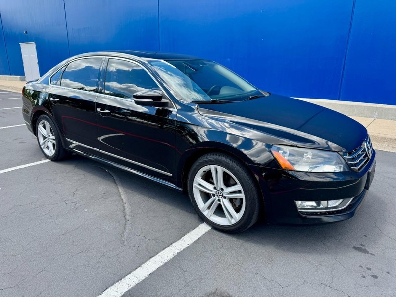Volkswagen Passat SEL Premium 1.8T I4 FWD Vehicle Image 14