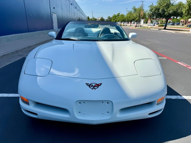 Chevrolet Corvette Vehicle Image 07