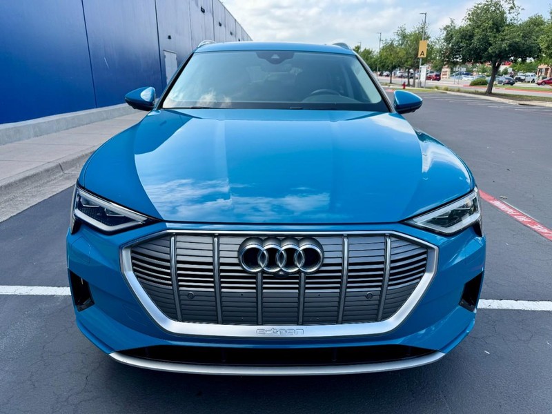 Audi e-tron Premium Plus Quattro Vehicle Image 07