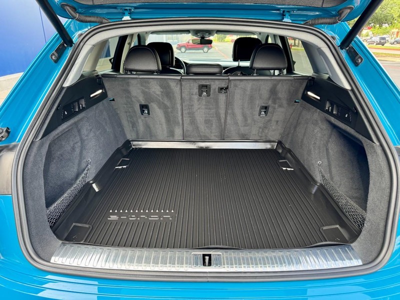 Audi e-tron Premium Plus Quattro Vehicle Image 18