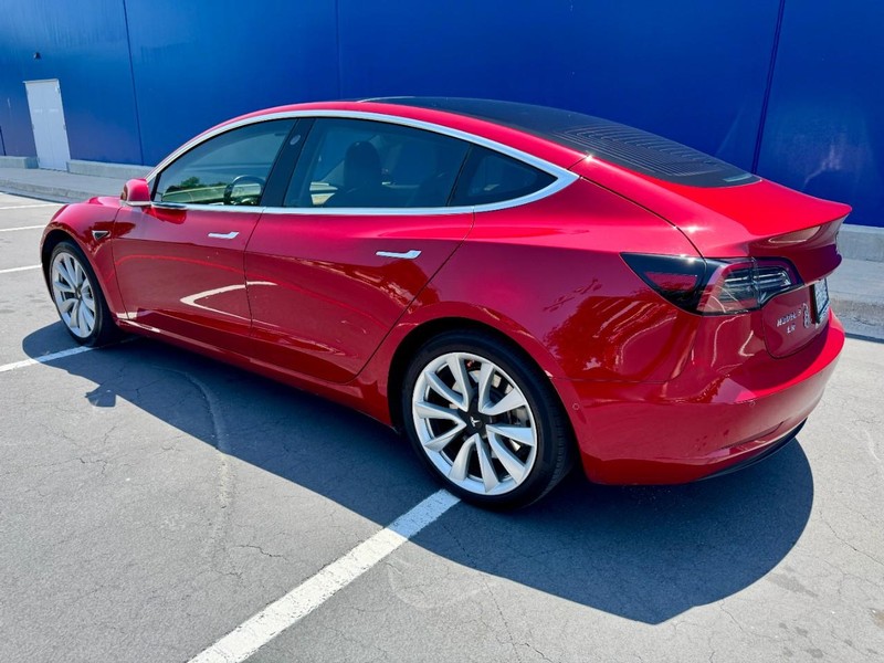 Tesla Model 3 Long Range RWD Vehicle Image 08