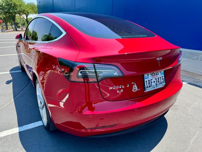 Tesla Model 3 Long Range RWD Vehicle Image 09