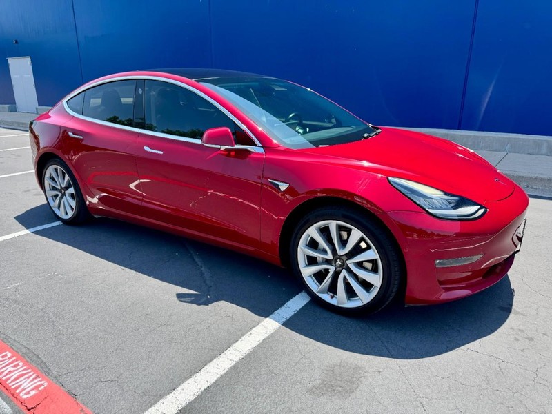 Tesla Model 3 Long Range RWD Vehicle Image 13