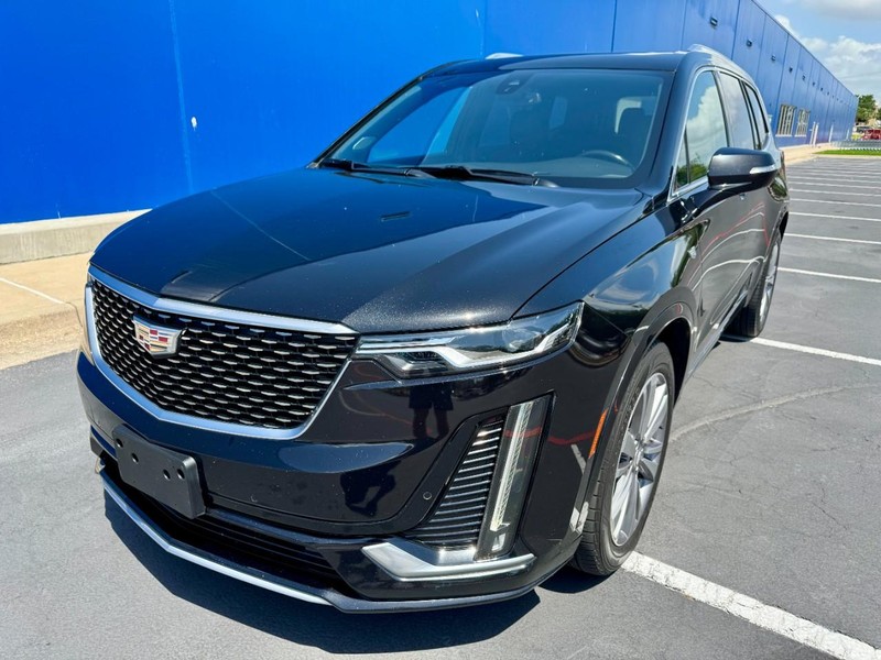 Cadillac XT6 Premium Luxury FWD Vehicle Image 02