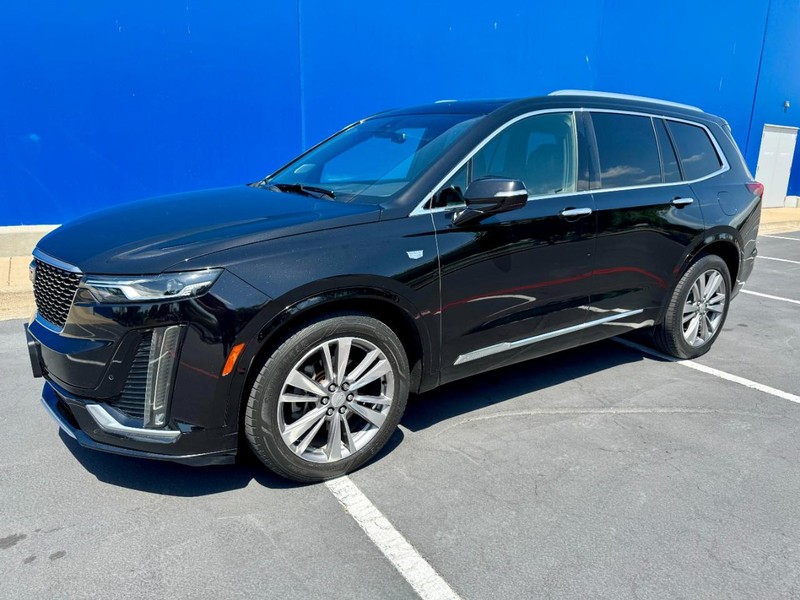 Cadillac XT6 Premium Luxury FWD Vehicle Image 08