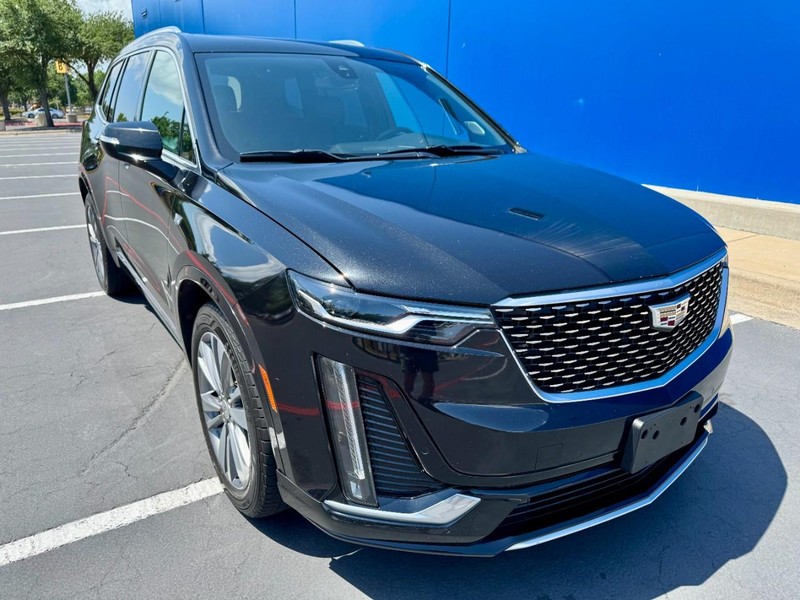 Cadillac XT6 Premium Luxury FWD Vehicle Image 13