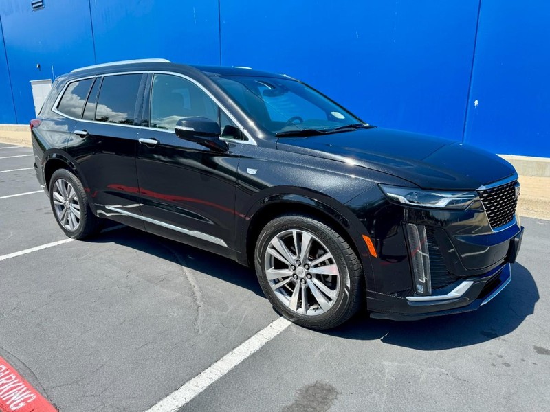 Cadillac XT6 Premium Luxury FWD Vehicle Image 14