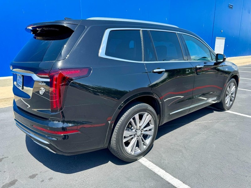 Cadillac XT6 Premium Luxury FWD Vehicle Image 15