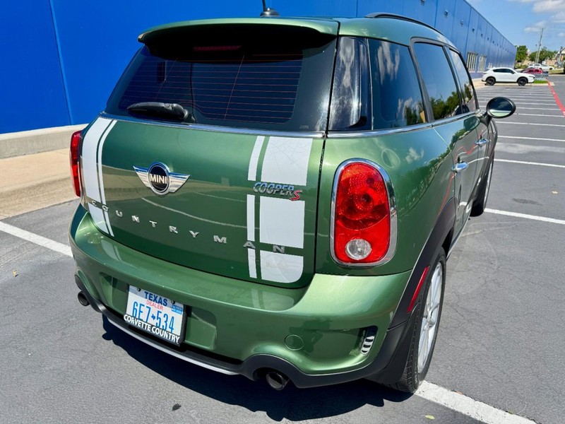 MINI Cooper Countryman S ALL4 Vehicle Image 04