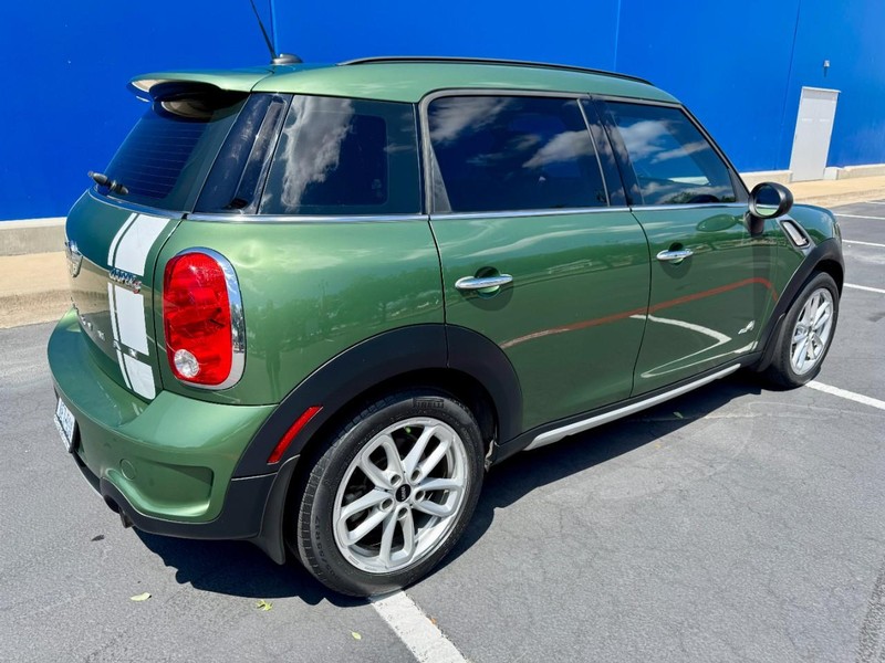 MINI Cooper Countryman S ALL4 Vehicle Image 15