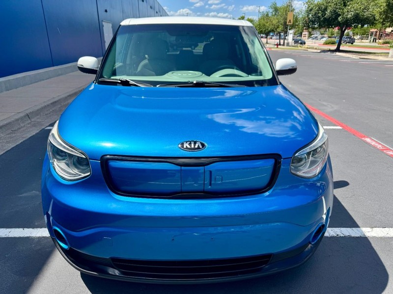 Kia Soul EV Vehicle Image 07