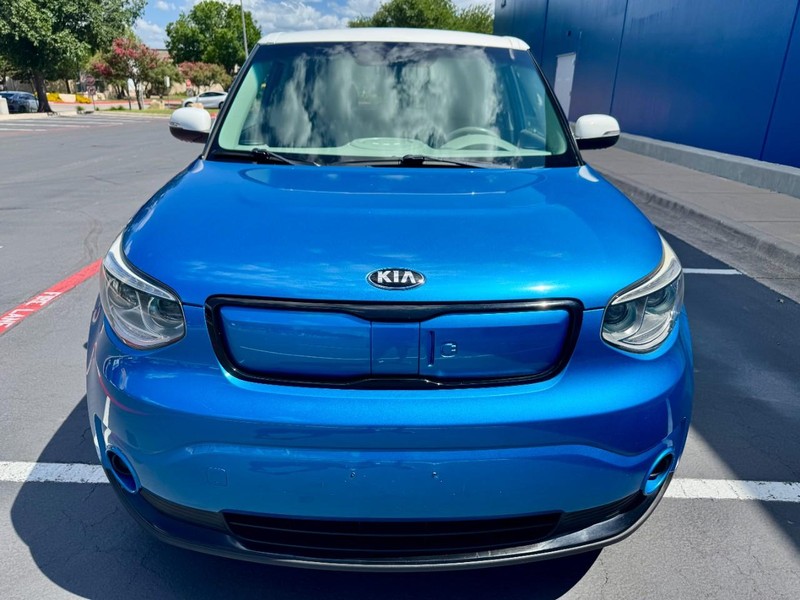 Kia Soul EV Vehicle Image 12