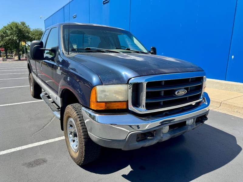 Ford F-350 Super Duty SuperCab XLT 7.3 TDSL 4 Vehicle Image 13