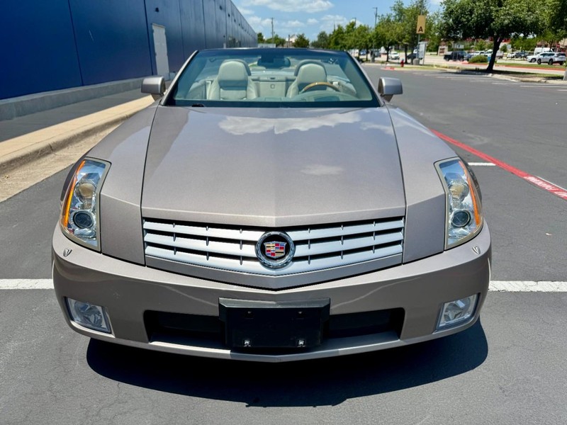 Cadillac XLR Vehicle Image 07
