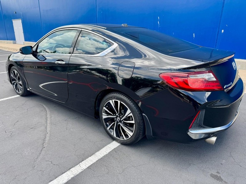 Honda Accord EX Vehicle Image 09