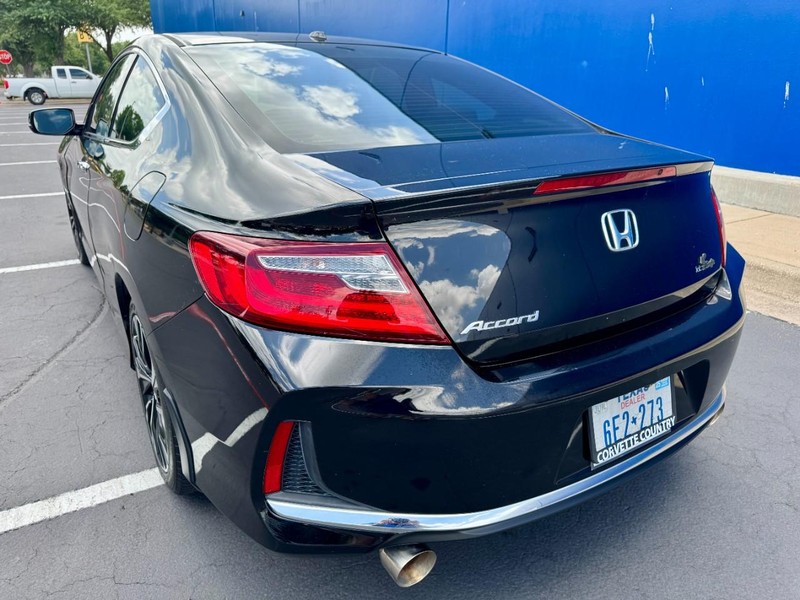 Honda Accord EX Vehicle Image 10