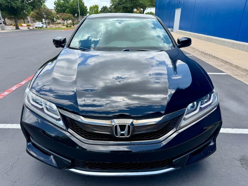 Honda Accord EX Vehicle Image 12