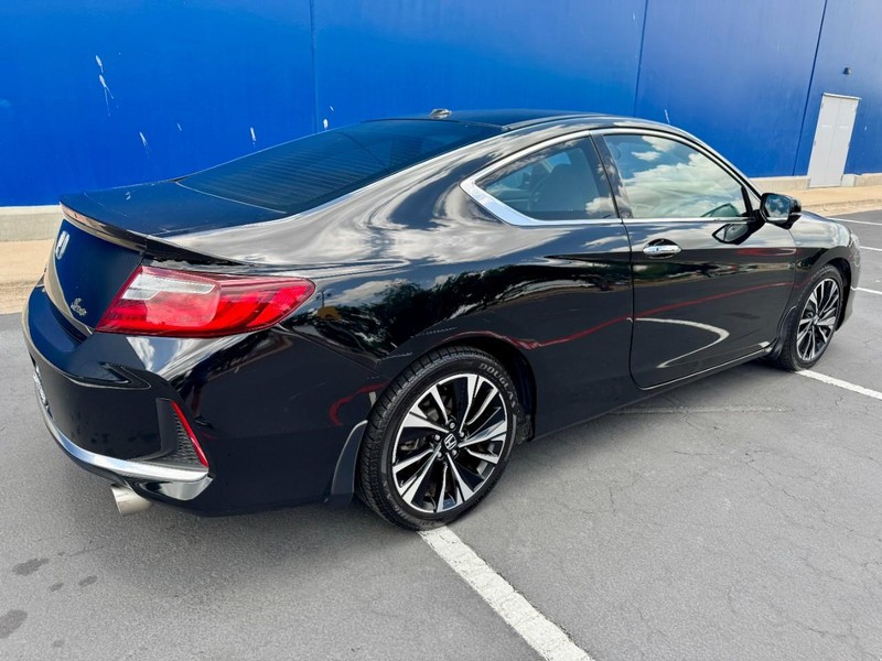 Honda Accord EX Vehicle Image 15